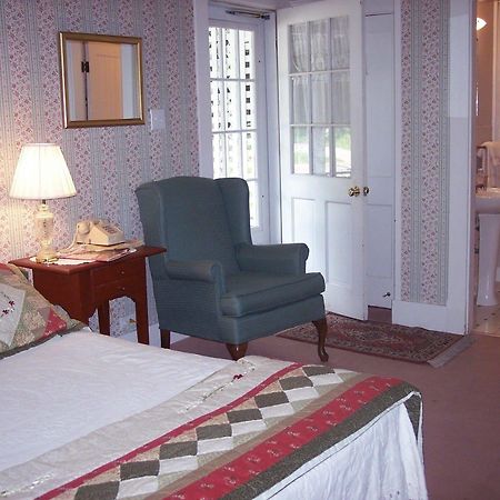 Glen Oaks Inn Intervale Exterior photo